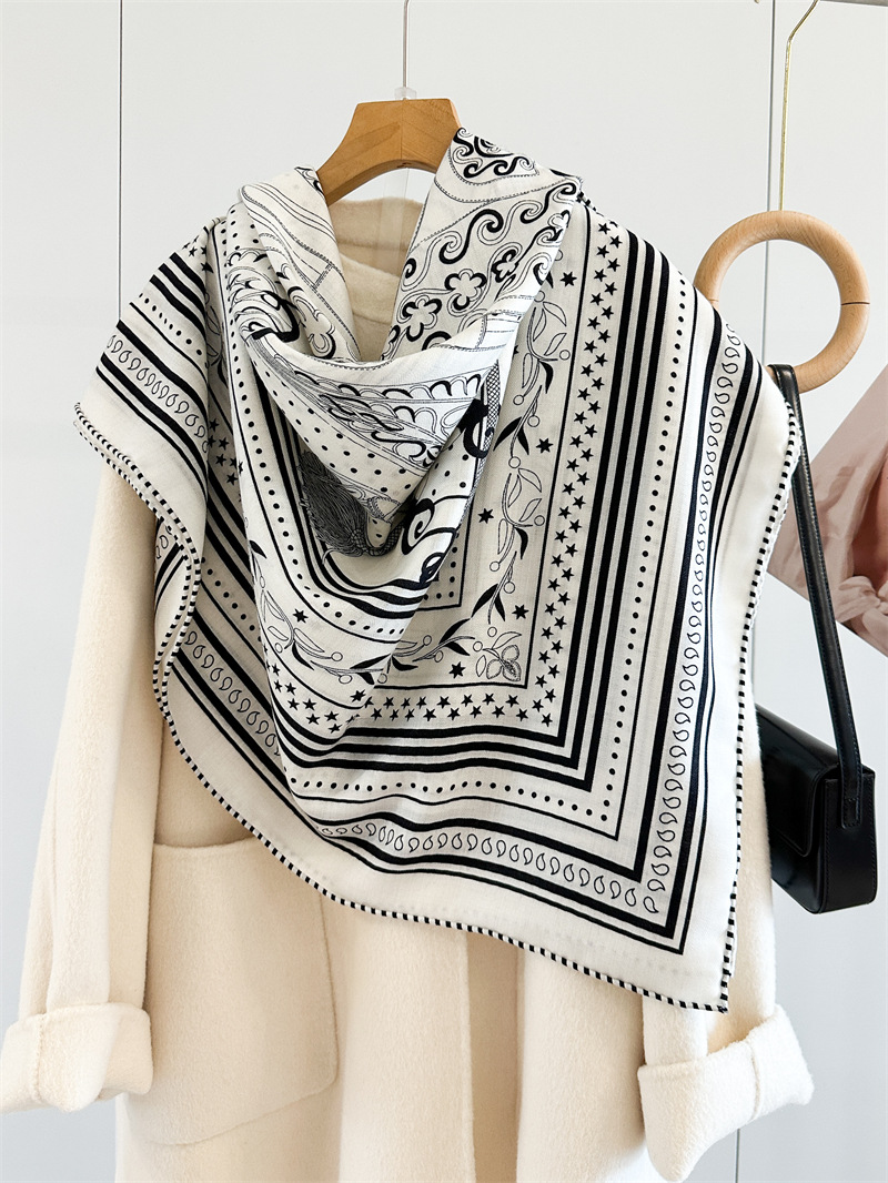 Cachecol de mistura de seda e  - Winter Clothing Hong Kong avaliação e preço